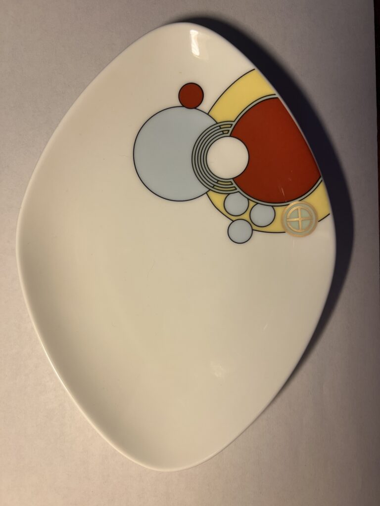 Wright designed the Cabaret dinnerware for the Imperial Hotel