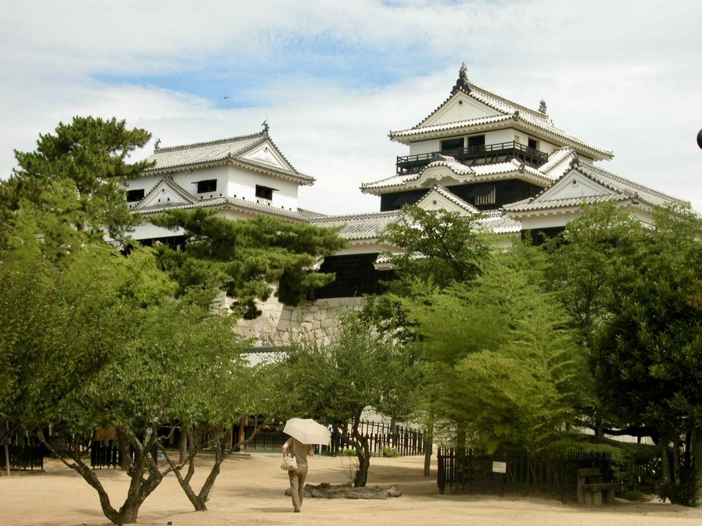 Exploring Japan's Famous Castles-A Journey through History and